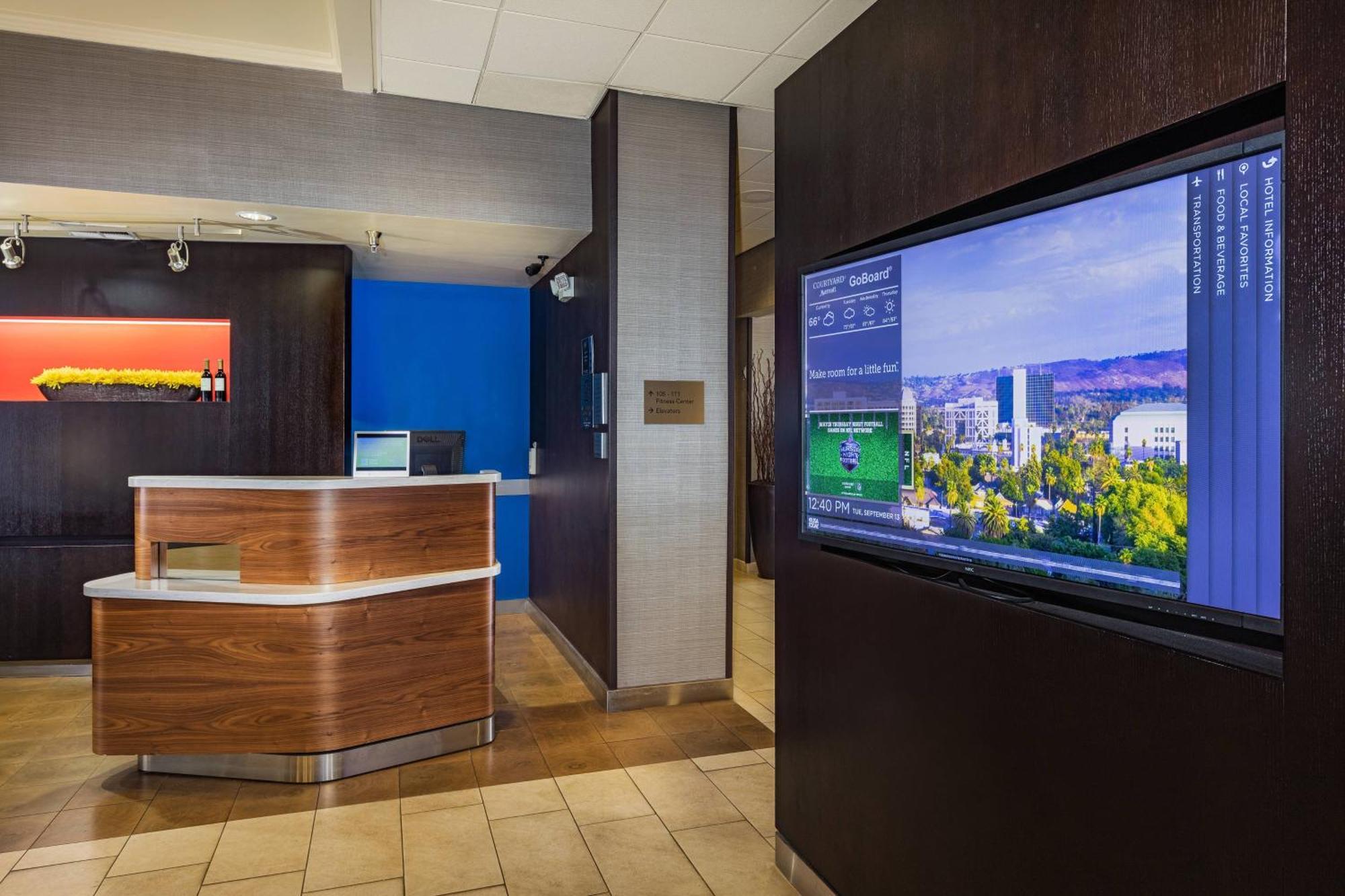 Courtyard By Marriott Riverside Ucr/Moreno Valley Area Eksteriør bilde