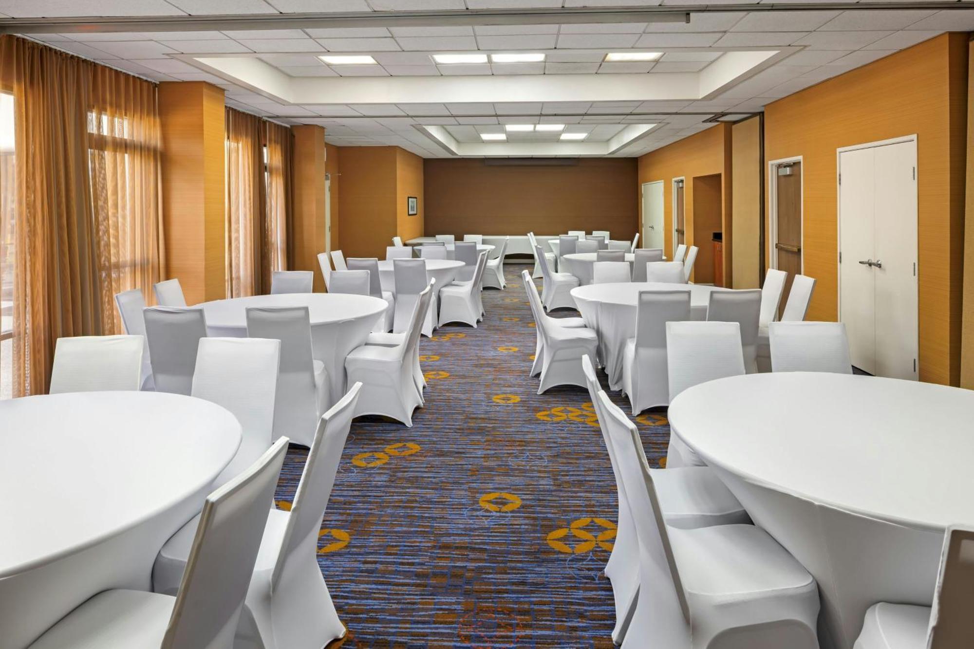 Courtyard By Marriott Riverside Ucr/Moreno Valley Area Eksteriør bilde